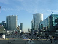 La D&eacute;fense, zona financiera de Francia.